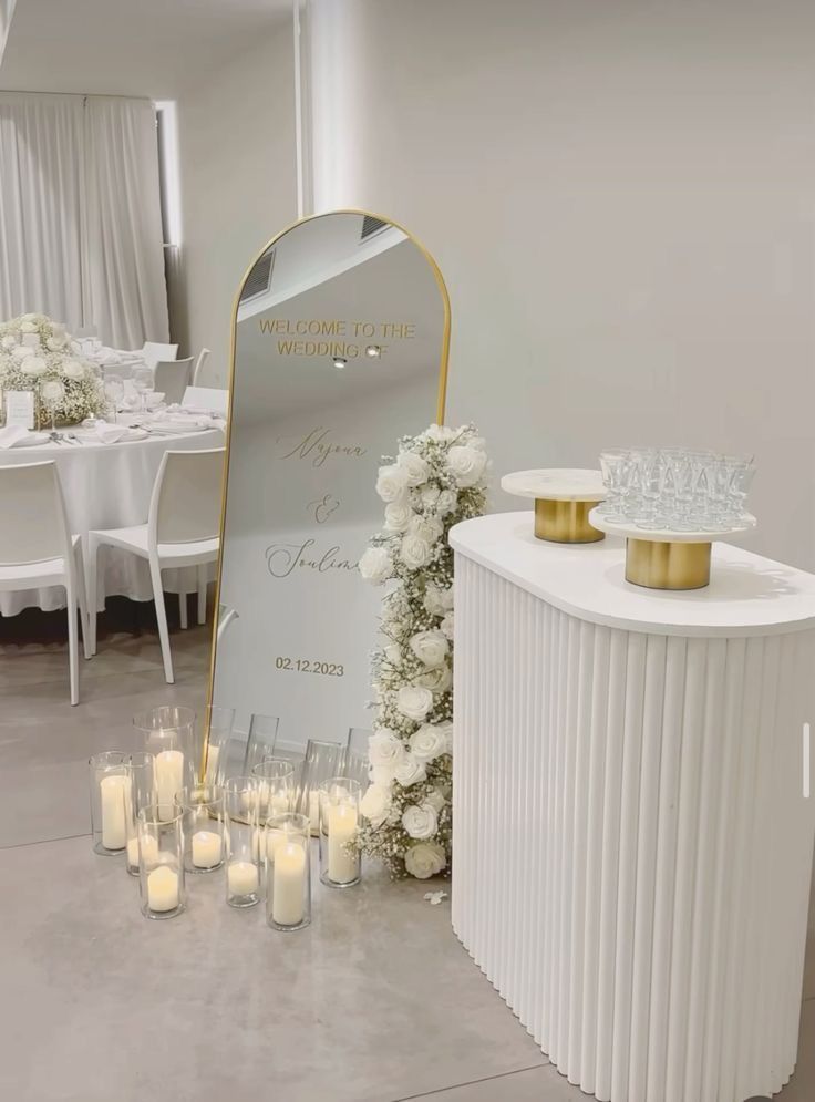 Custom Removable Vinyl Letting for Mirrors & Event Signs